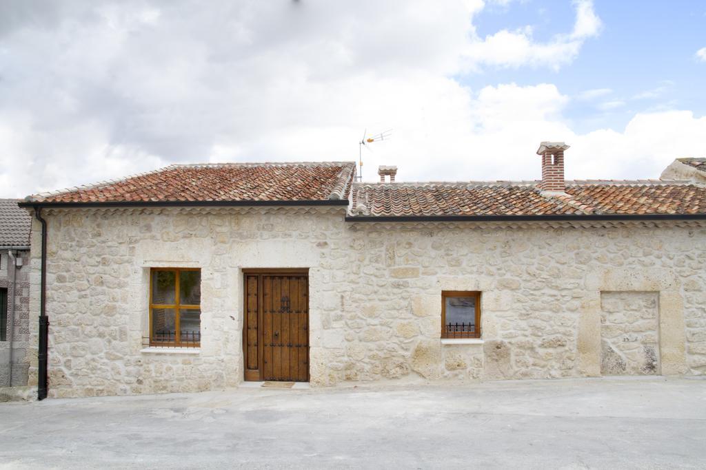 Gasthaus Casa De Laura Aldeasona Exterior foto